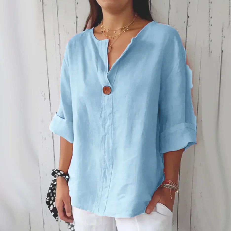 Liv – Avslappnad linneskjorta med knappdetalj